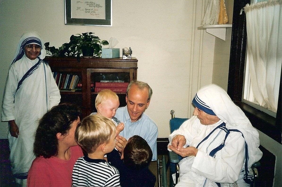 11Mother Teresa with the family of Jim and Mary Towey